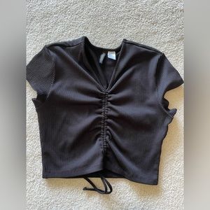 Black crop top size M